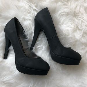 QUPID HIGH HEELS WORN ONCE